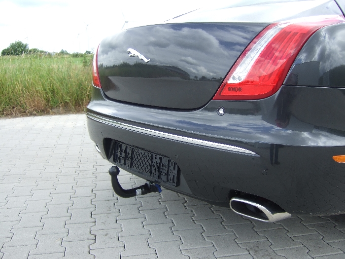 Anhängerkupplung für Jaguar-XJ XJ Serie X 351, nur für Heckträgerbetrieb, Montage nur bei uns im Haus, Baureihe 2009-2019 V-abnehmbar